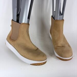 Bogs Kicker Chelsea Boots Women's 9.5 Tan Leather Round Toe Ankle Waterproof
